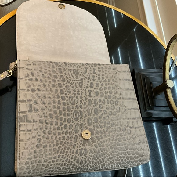 Saks Fifth Avenue Croc Embossed Leather Crossbody Bag - NWT - Picture 7 of 12